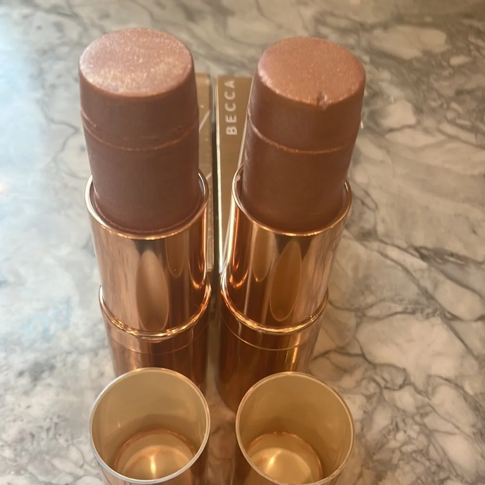 BECCA GLOW BODY STICK
